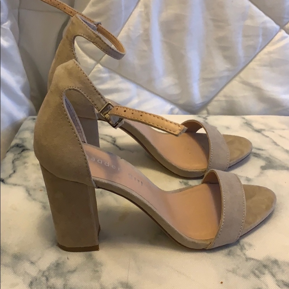 Steve Madden nude block heels